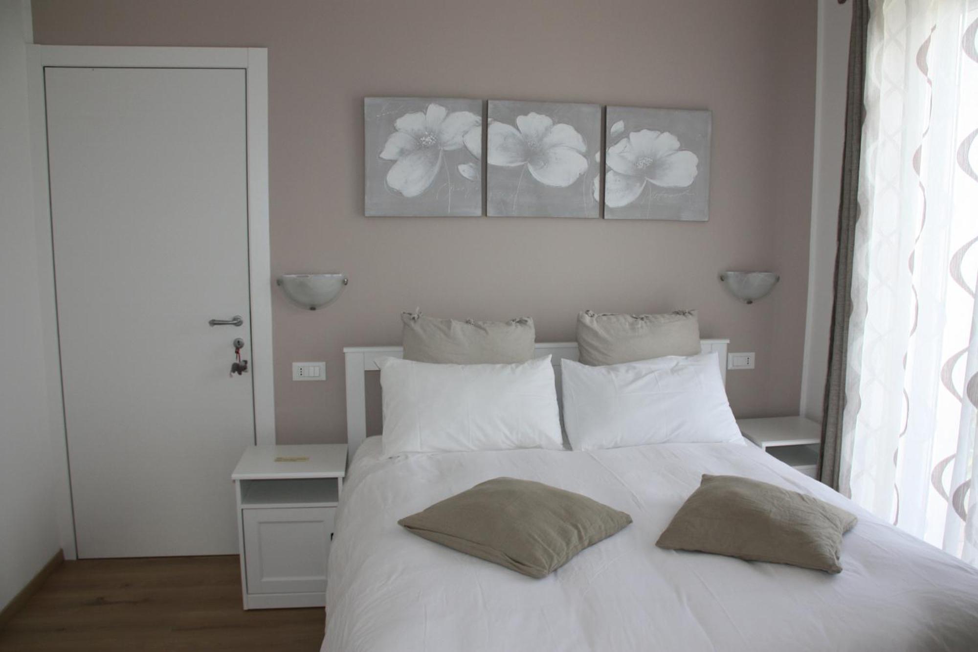 B&B Le Magnolie Faggeto Lario Eksteriør billede